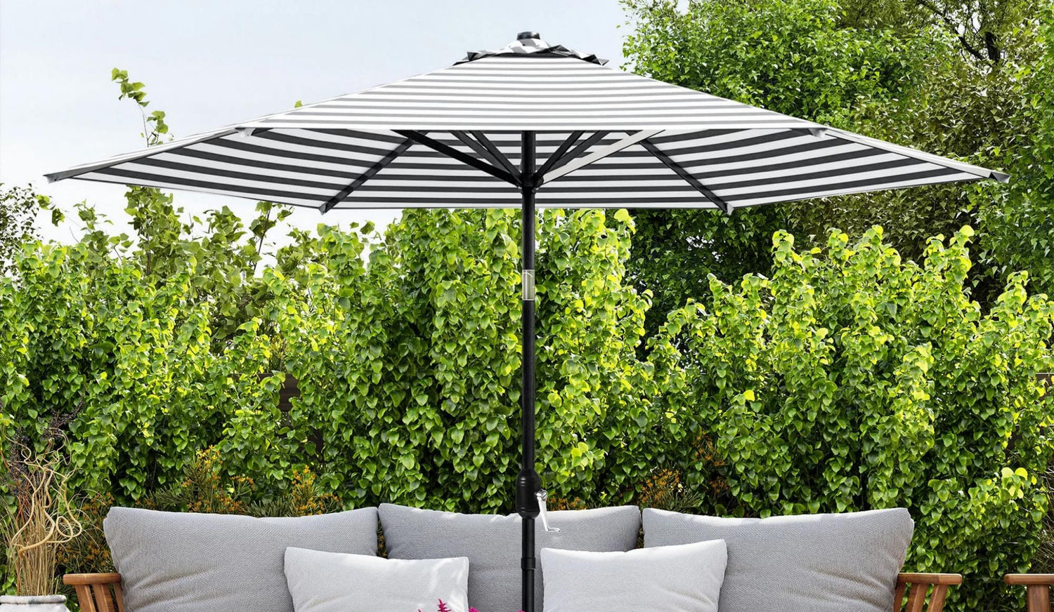 Do Outdoor Umbrellas Fade in the Sun?