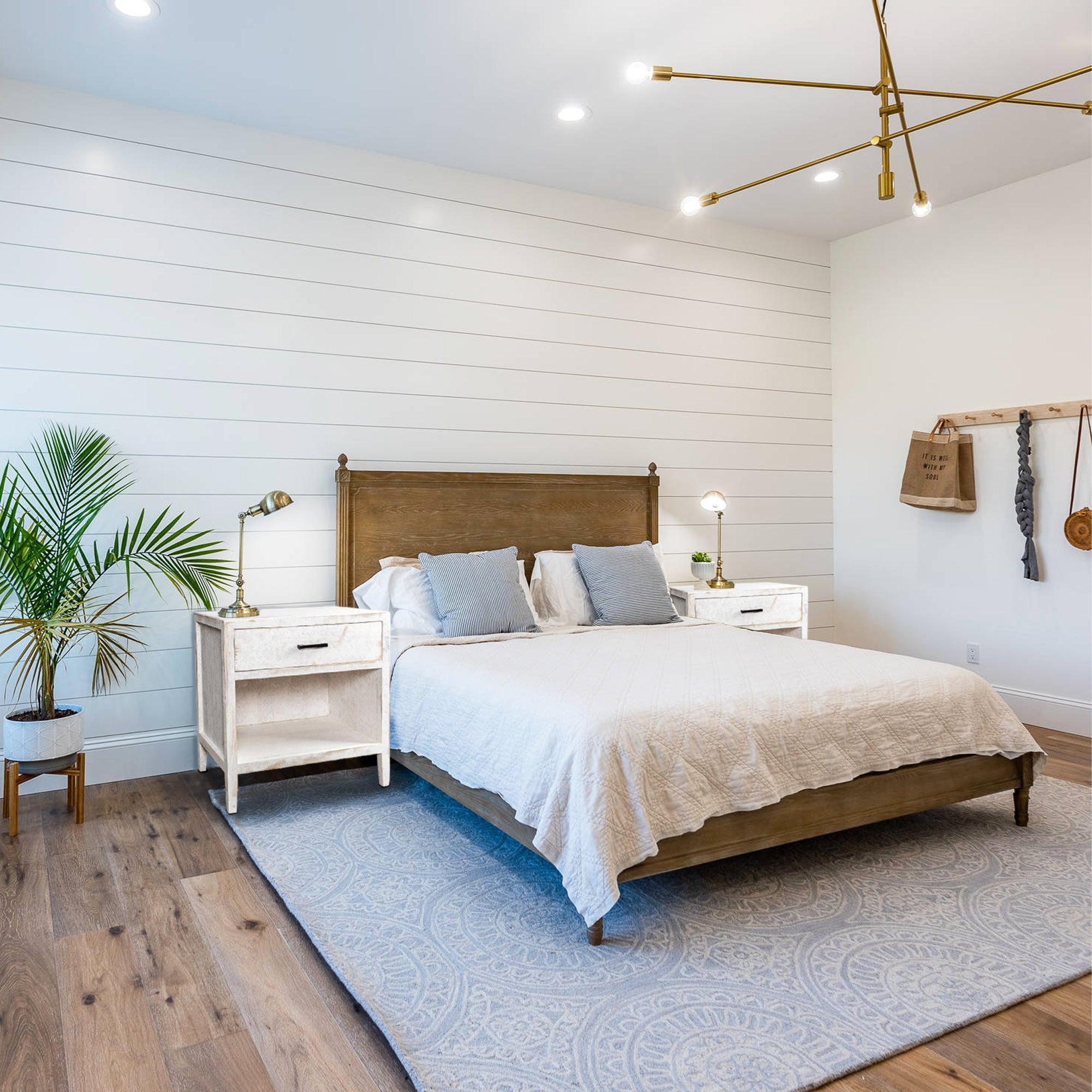 Classic Modern White Solid Wood Nightstand with Drawer