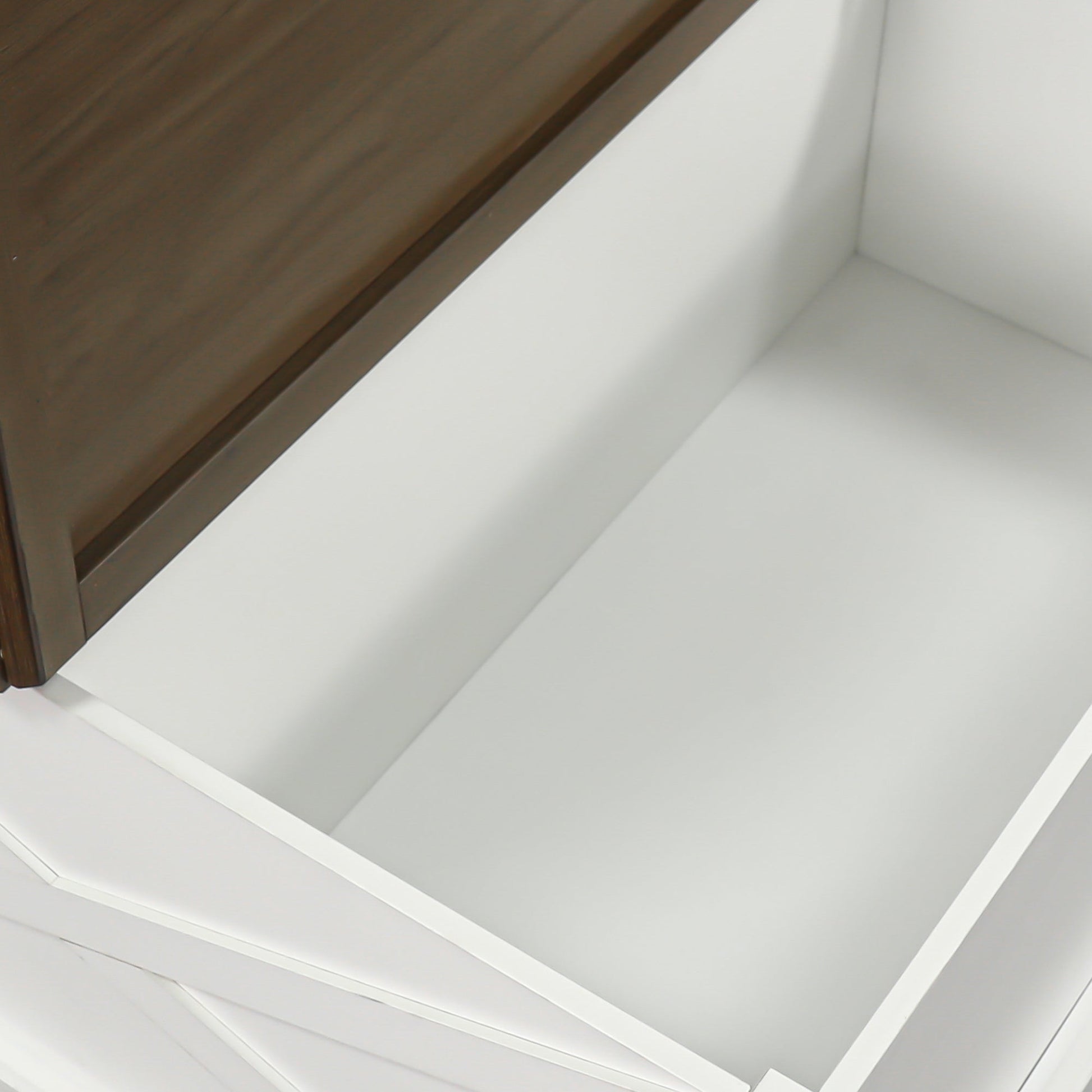 31 Inch Coffee Table Storage Cabinet with Flip-Up Top for Living Room